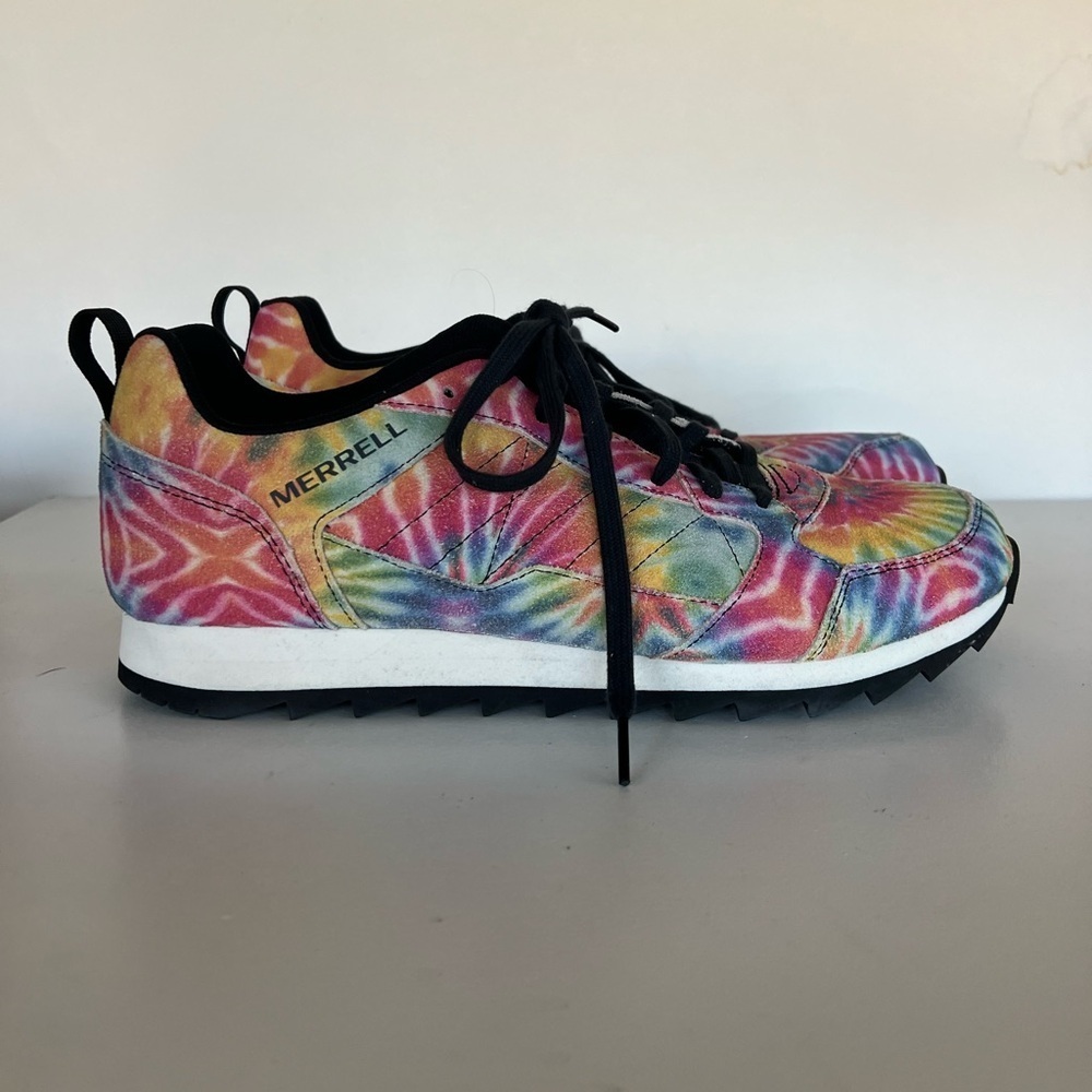 Merrell Men’s Alpine Athletic Rainbow Tie Dye Suede Sneakers, size 12